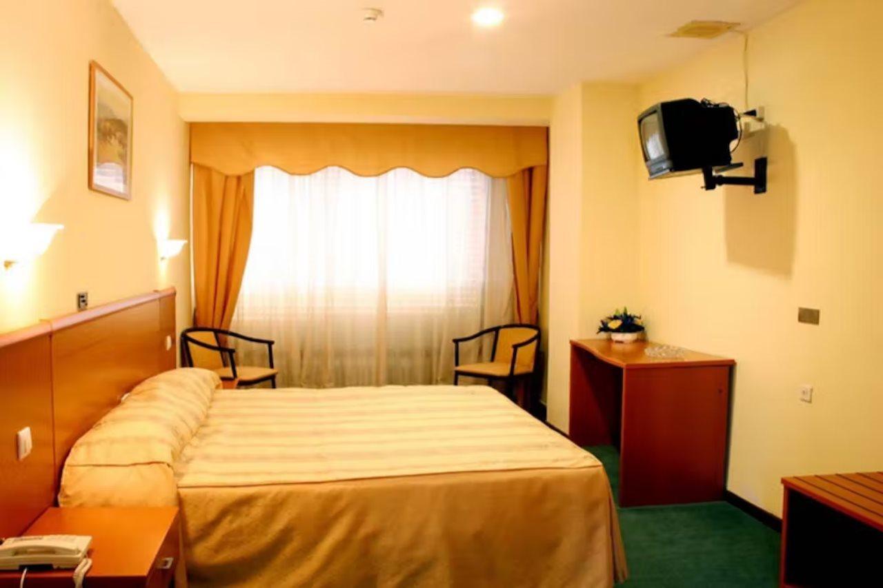 Hotel Las Vinas Arteixo Zewnętrze zdjęcie