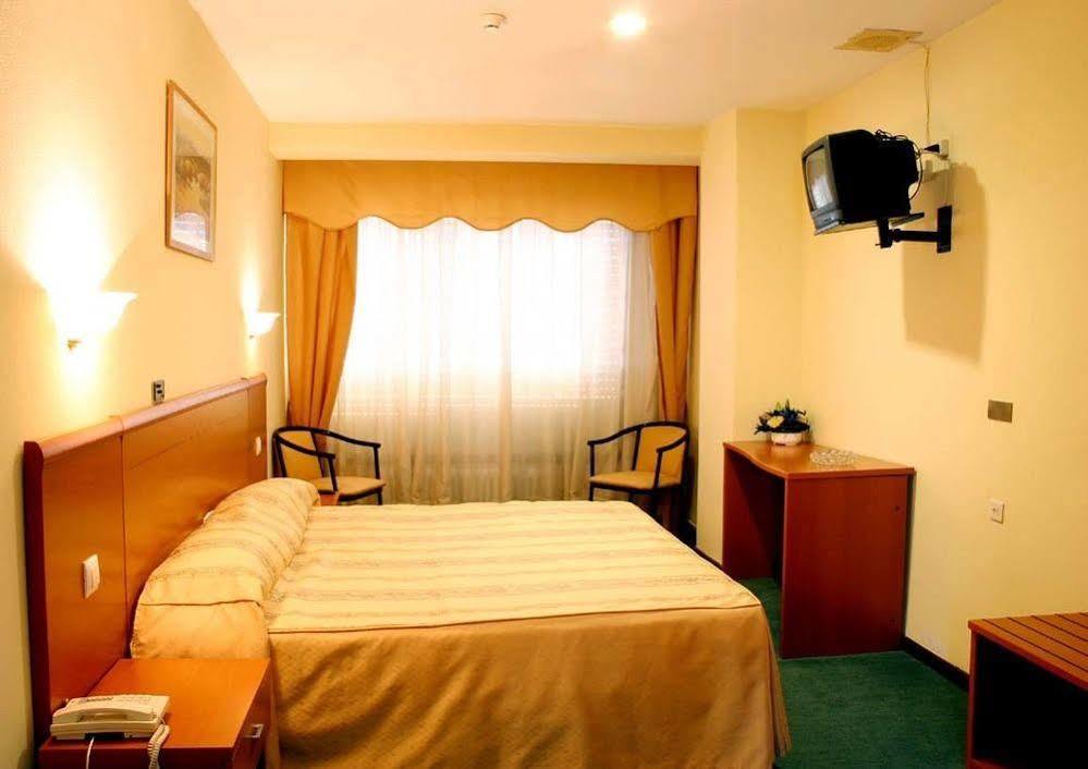 Hotel Las Vinas Arteixo Zewnętrze zdjęcie